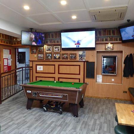 The Red Lion Tavern Fochabers Ngoại thất bức ảnh